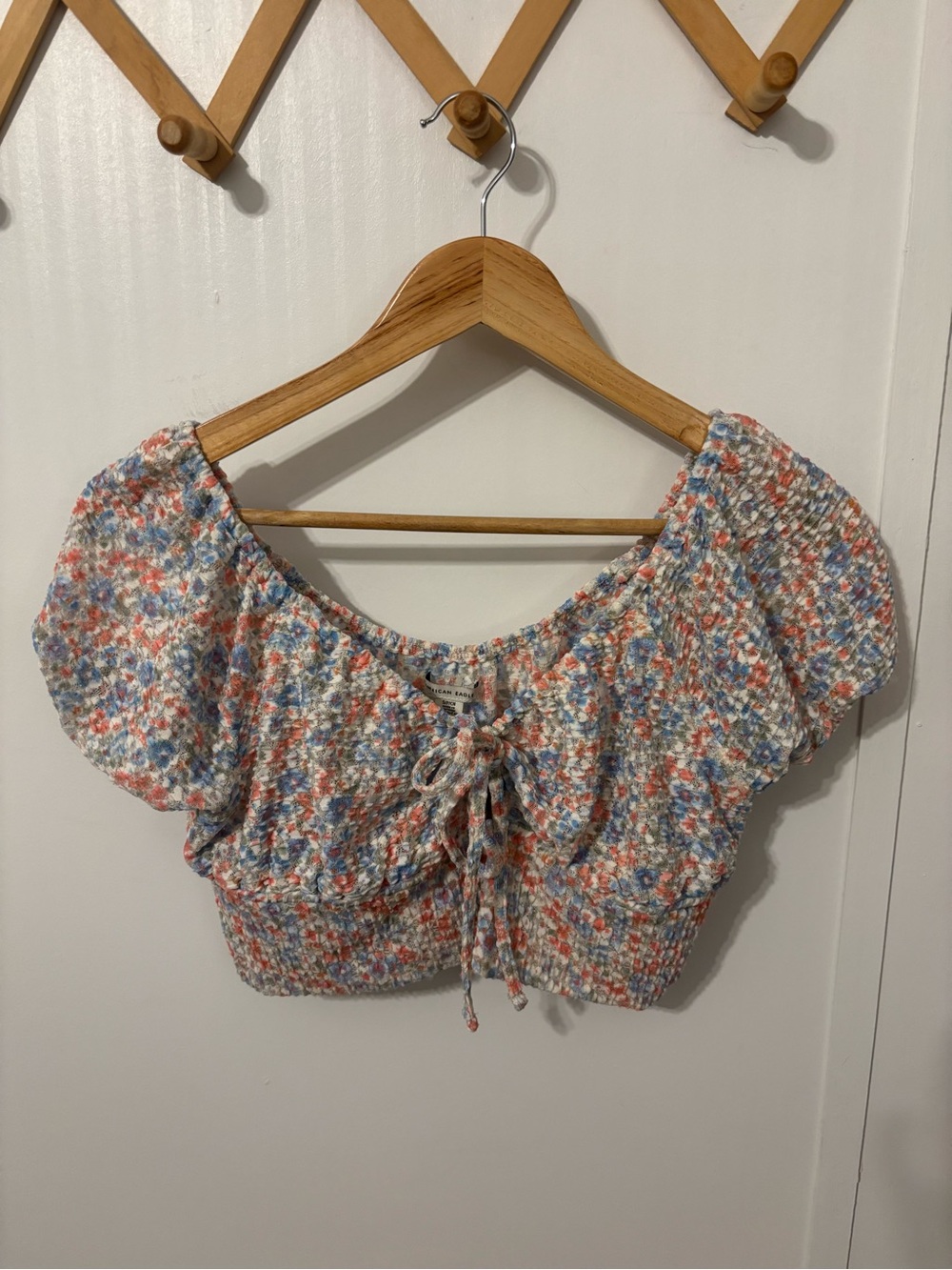 Women’s Smocked Blu and Pink Floral Tie-Front Crop Top